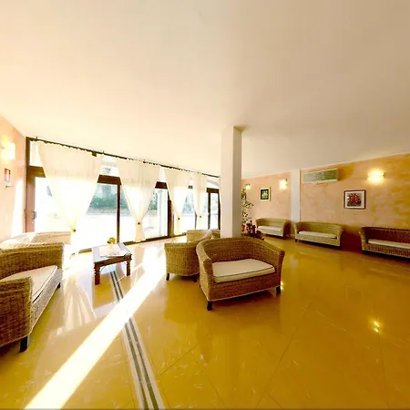 Residenza Gli Ontani Resort 3*