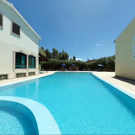 Residenza Gli Ontani 오로세