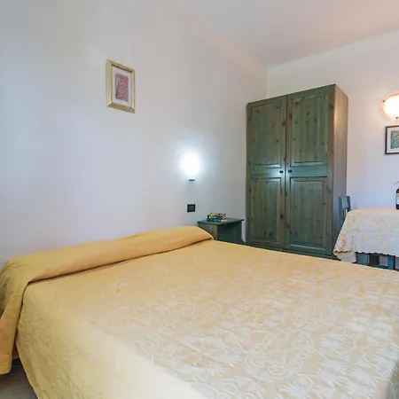 Residenza Gli Ontani 3* 오로세